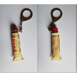 porte-clés tube moutarde de Dijon Amora (pc)