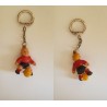 porte-clés enfant footballeur rouge et noir, football (pc)